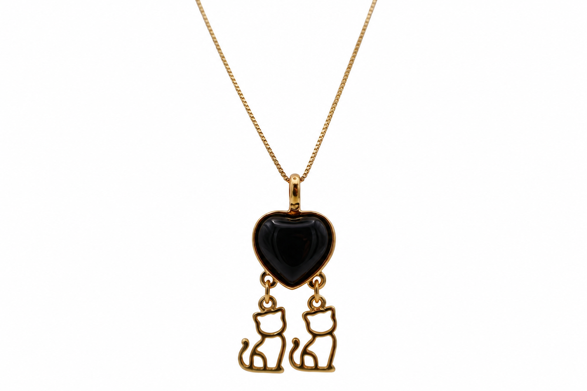 Heart Necklace with 2 Kittens - White Howlite Stone - 18k Gold Plated