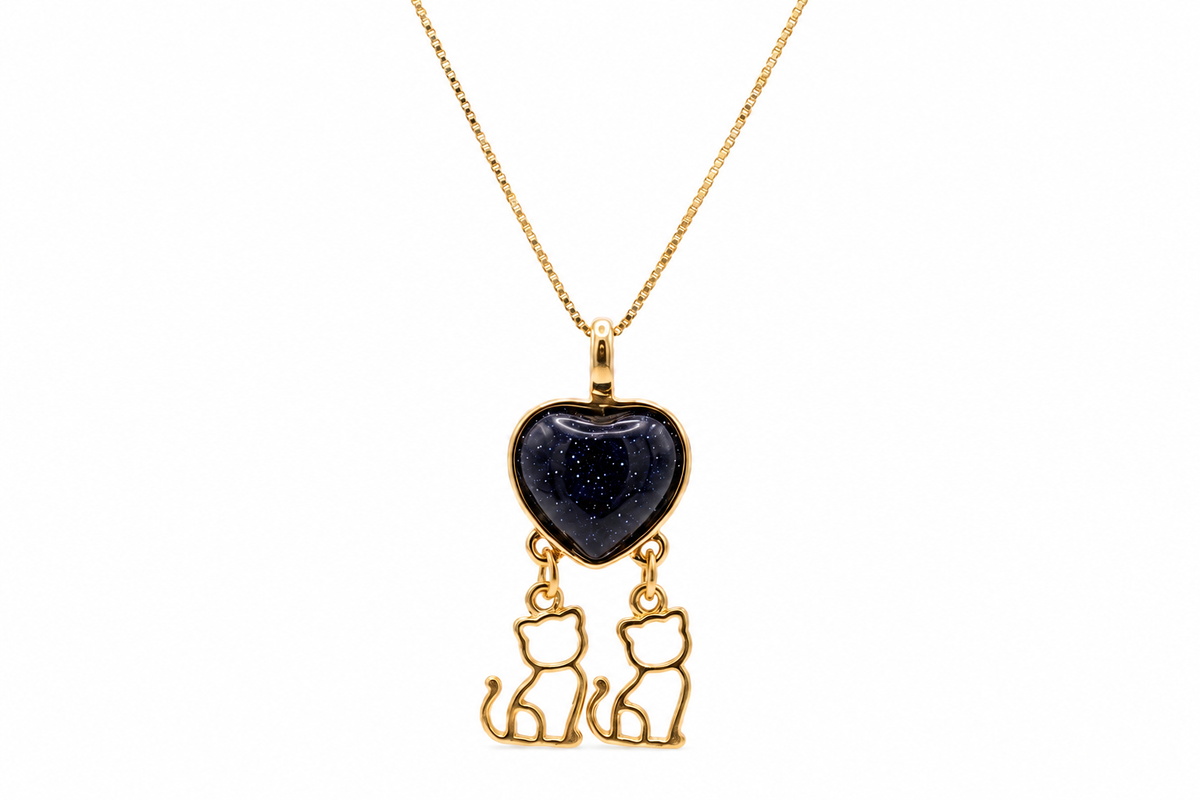 Heart Necklace with 2 Kittens - White Howlite Stone - 18k Gold Plated