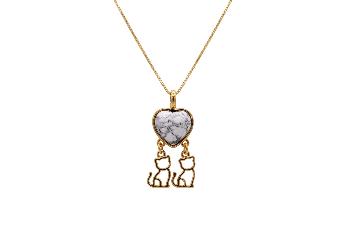 Heart Necklace with 2 Kittens - White Howlite Stone - 18k Gold Plated